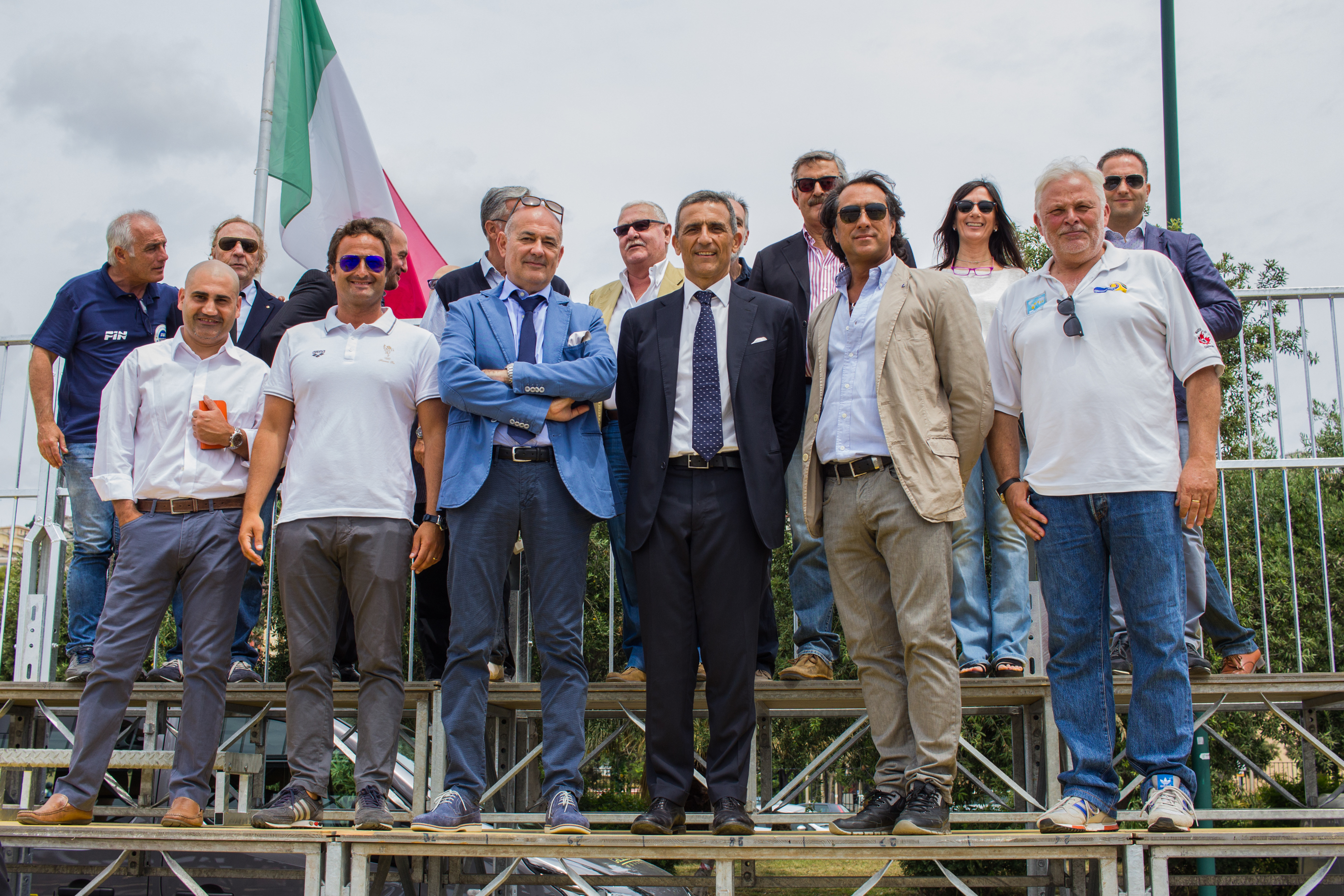 PER EVITARE UN MARE DI GUAI - GUARDA ORA